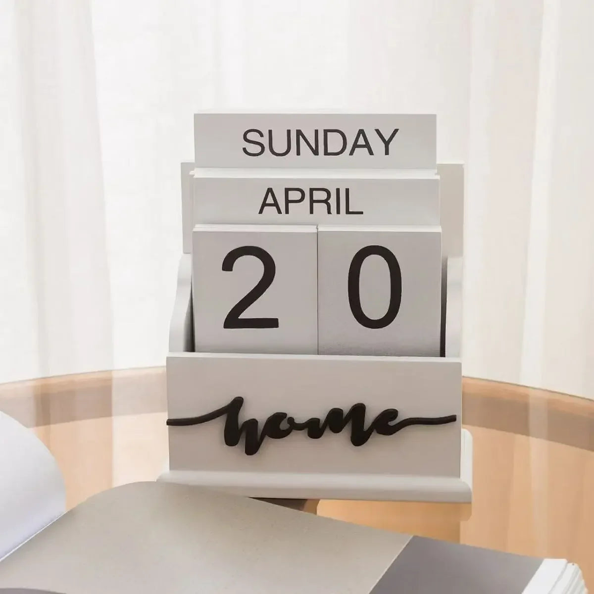 优雅的木质日历：专业人士的时尚永久装饰