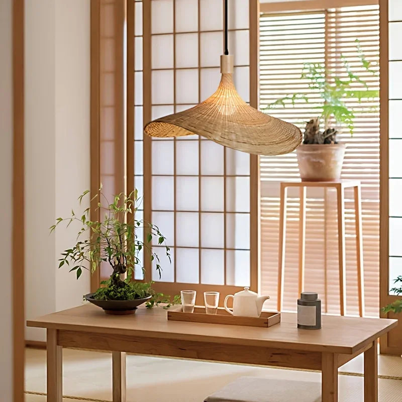 Rustic Hand-Woven Bamboo Lampshade: Cozy Home Decor Lighting