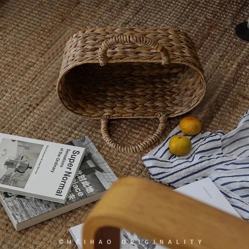 Handwoven Seagrass Basket - Eco-Friendly Home Organizer